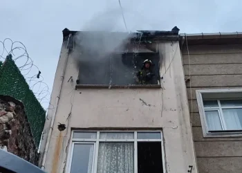 3 Katlı Binada Çıkan Yangın 1 Can Aldı, 7 Yaralı