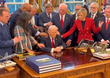 Oval Ofis’teki Olay Görüntü Sosyal Medyayı Salladı