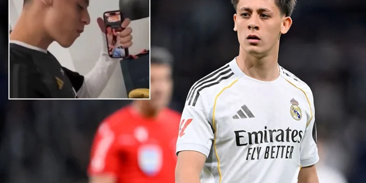 Arda’nın yeni duvar kağıdı sosyal medyayı salladı