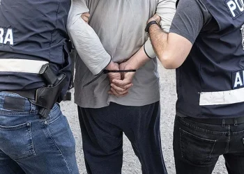 FETÖ soruşturmasında 6 kişi için gözaltı kararı