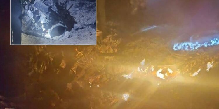 İran enkaz görüntüleriyle 3. uçak tartışmasını alevlendirdi