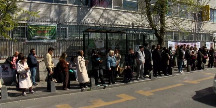 M7 Metro Hattında Çalışma Yoğunluk Getirdi