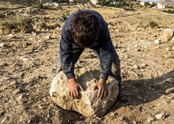 İki kardeş Mardin’de mayın patlamasında yaralandı