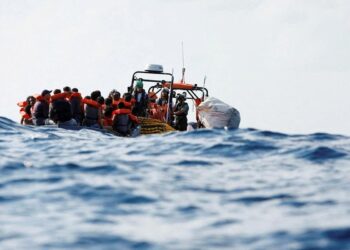 Göçmen Botu Faciası: 19 Kişi Hayatını Kaybetti