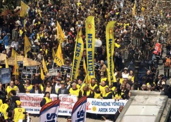 Öğretmenlerin 3 günlük iş bırakma kararı gündemde