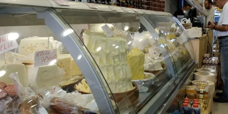 Türkiye’de ünlü peynir markası hile iddiasıyla gündemde