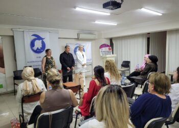 İzmir Güzellik Sektöründen Başarılı Seminer