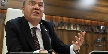 Antalya Kulislerinde Böcek İddiası Gündemde