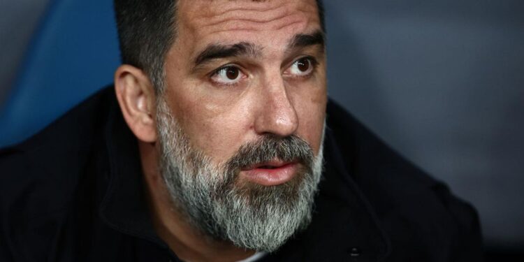 Arda Turan’ın zor gecesi: Apar topar sığınağa saklandı