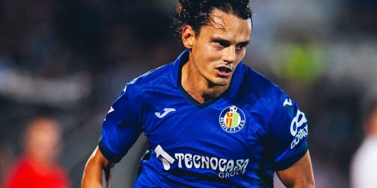 Enes Ünal vitesi 5’e taktı, takımına turu getirdi