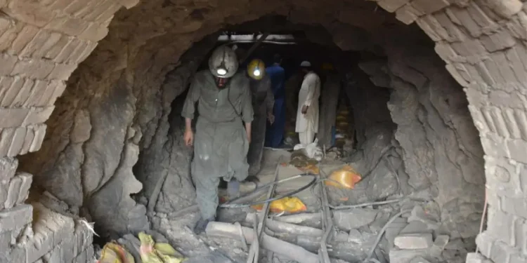 Güney Afrika’da kaçak madencilik faciası: 14 ölü, 8 yaralı