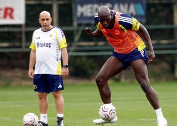 Lukaku Fenerbahçe’de ilk antrenmanına çıktı!