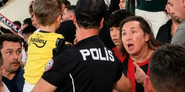 Minik taraftara tribün zorbalığı! Akdemir’e ev hapsi