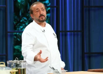 Şiddet Gören Kadına El Uzattı: Allah Cezasını Versin