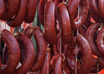 Ünlü markanın sucuklarında at ve eşek eti tespit edildi