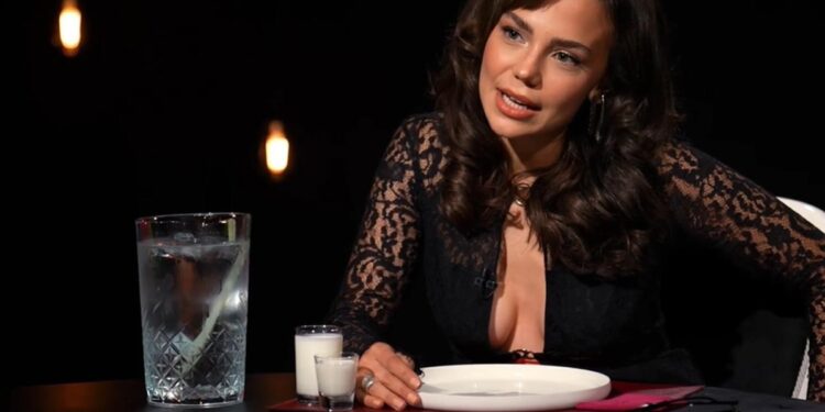 Bahar Şahin’e öyle bir rol teklif edildi ki! ‘Edep ya hu!’ diyerek tepki gösterdi